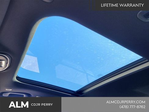 New 2025 Jeep Grand Cherokee Overland w/ Luxury Tech Group IV image 20