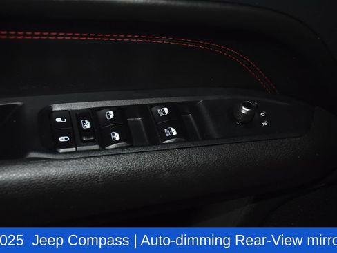 Used 2025 Jeep Compass Trailhawk AWD/4WD image 23