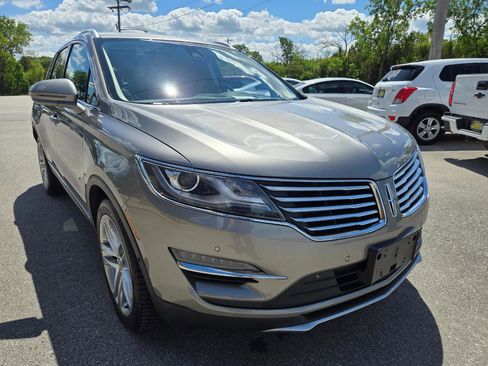 Used 2017 Lincoln MKC Reserve AWD/4WD image 3