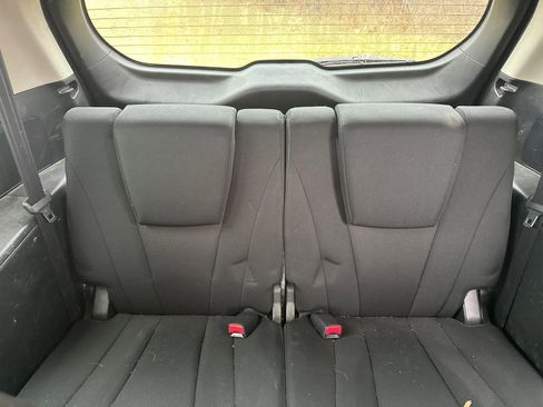 Used 2013 MAZDA MAZDA5 Sport image 13