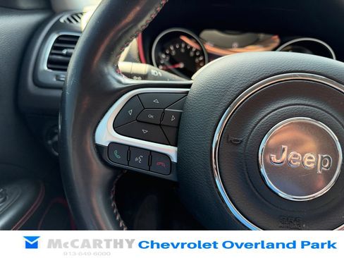 Used 2018 Jeep Compass Trailhawk w/ Leather Interior Group AWD/4WD image 12