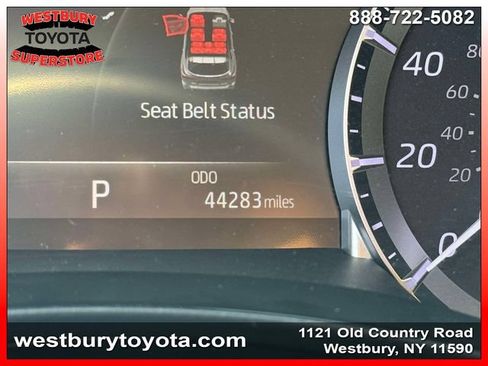 Used 2022 Toyota Highlander XLE AWD/4WD image 28