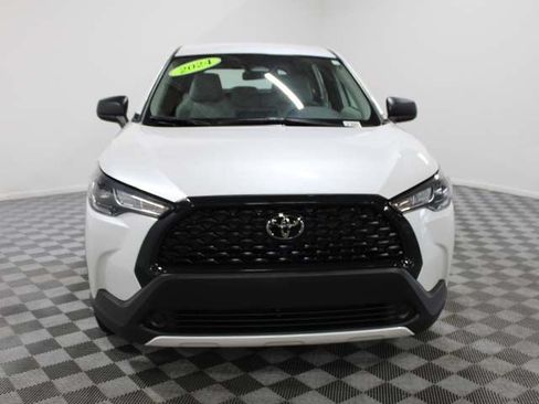 Used 2024 Toyota Corolla Cross L FWD image 9