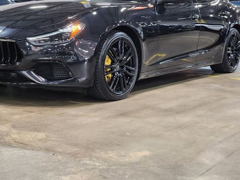 Used 2022 Maserati Ghibli Modena RWD image 17