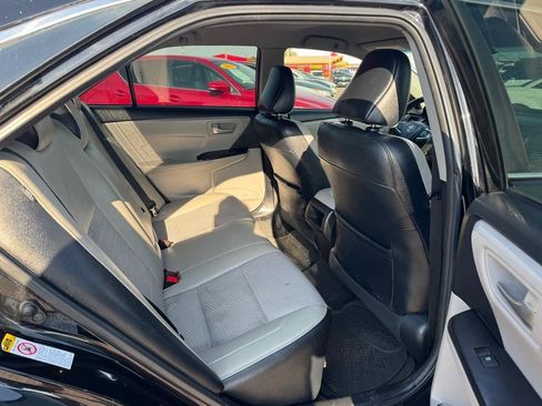 Used 2017 Toyota Camry SE FWD image 14