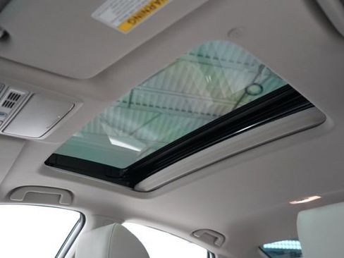 Used 2021 Honda Accord Touring image 18