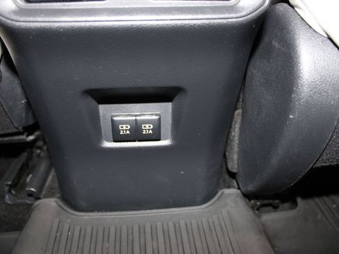 Used 2020 Toyota RAV4 XLE Premium AWD/4WD image 29