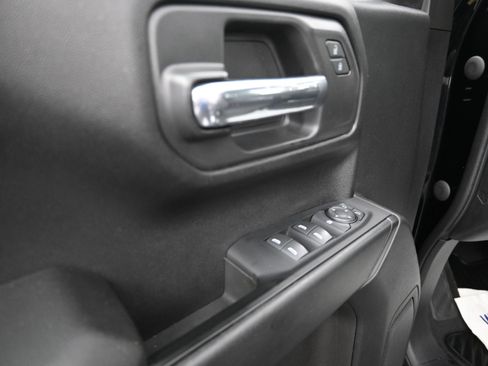 Used 2023 Chevrolet Silverado 1500 Custom AWD/4WD image 22