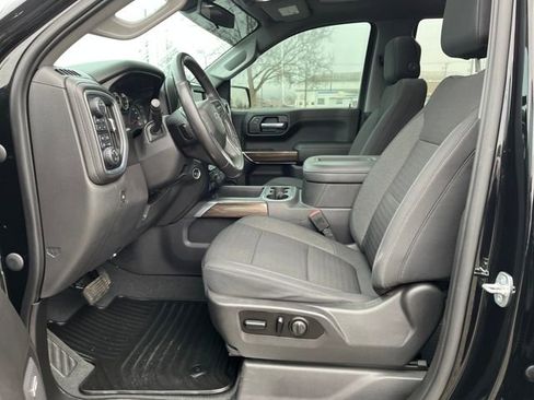 Certified 2021 Chevrolet Silverado 1500 LT Trail Boss w/ Convenience Package II image 9