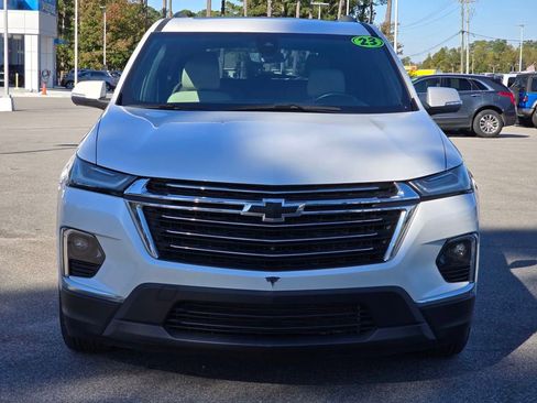 Used 2023 Chevrolet Traverse LT w/ LT Premium Package image 8
