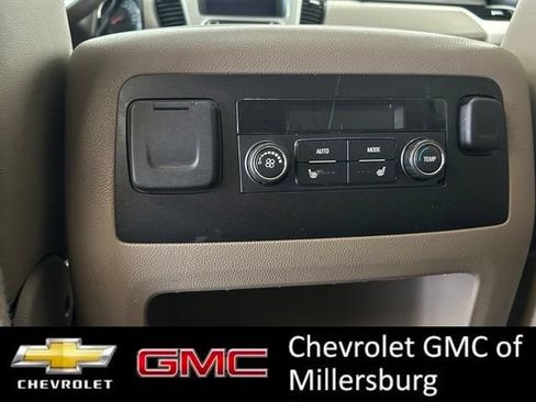 Used 2015 GMC Yukon SLT AWD/4WD image 26