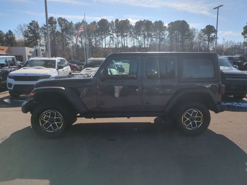 Used 2025 Jeep Wrangler Rubicon image 8
