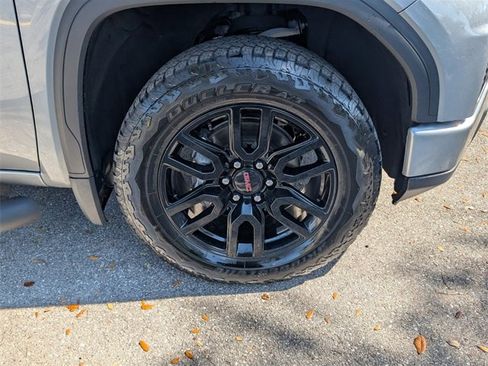 Used 2024 GMC Sierra 1500 Elevation image 21