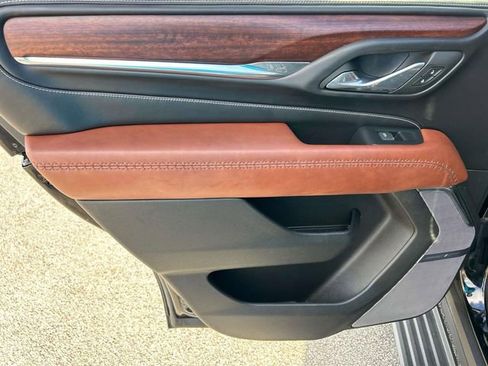 Used 2023 GMC Yukon Denali Ultimate image 19