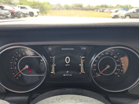 Used 2021 Jeep Gladiator Sport image 9