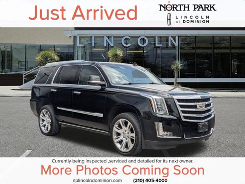 Used 2019 Cadillac Escalade Premium Luxury AWD/4WD image 1