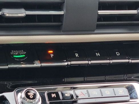 New 2026 Lincoln Corsair Reserve image 29