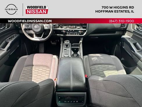 Certified 2025 Nissan Pathfinder SV w/ SV Premium Package AWD/4WD image 30