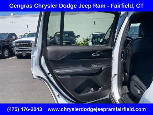 Certified 2023 Jeep Grand Cherokee L Laredo AWD/4WD image 30