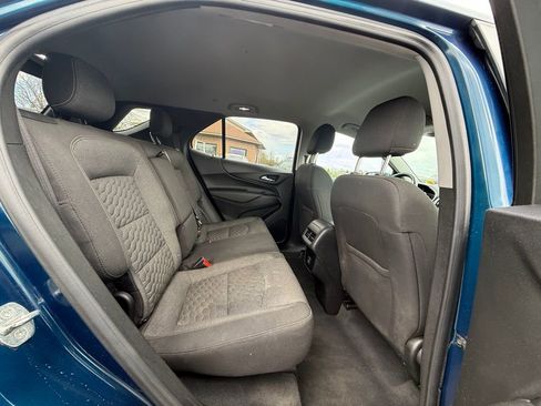 Used 2020 Chevrolet Equinox LT FWD image 24