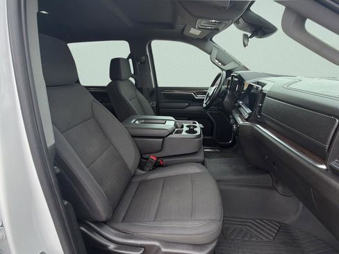 Used 2025 Chevrolet Silverado 2500 LT AWD/4WD image 24