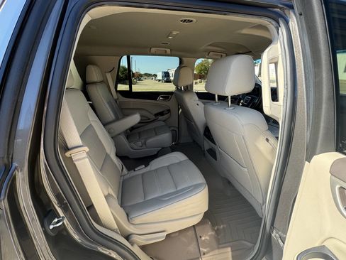 Used 2020 GMC Yukon Denali image 16