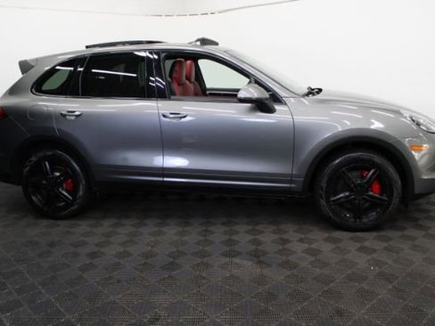 Used 2015 Porsche Cayenne S AWD/4WD image 8