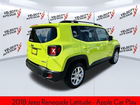 Used 2018 Jeep Renegade Latitude w/ Cold Weather Group AWD/4WD image 3