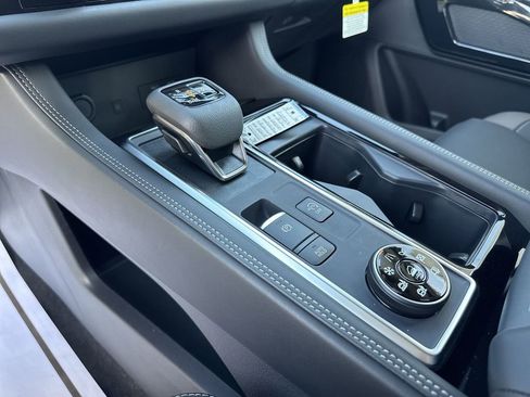 New 2026 Nissan Pathfinder Platinum image 20