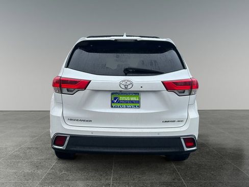 Used 2018 Toyota Highlander AWD V6 image 6