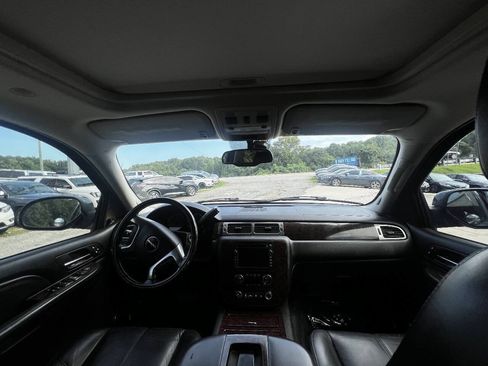 Used 2007 GMC Yukon XL Denali AWD/4WD image 13
