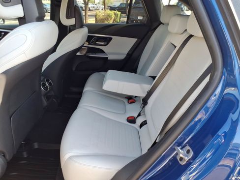 Used 2023 Mercedes-Benz GLC 300 image 16