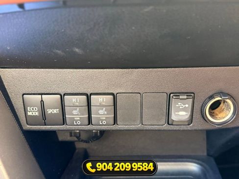 Used 2016 Toyota RAV4 Limited FWD image 59