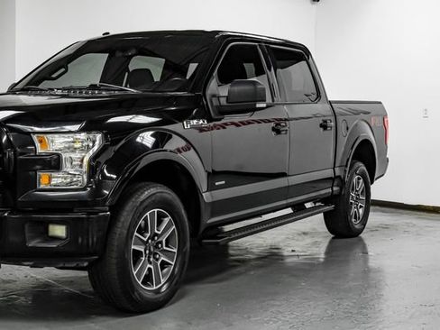 Used 2017 Ford F150 XLT w/ Equipment Group 302A Luxury AWD/4WD image 8
