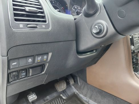 Used 2019 Nissan Armada Platinum AWD/4WD image 14