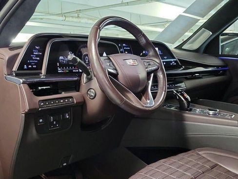 Certified 2022 Cadillac Escalade ESV Premium Luxury Platinum w/ Heavy-Duty Trailer Package AWD/4WD image 10