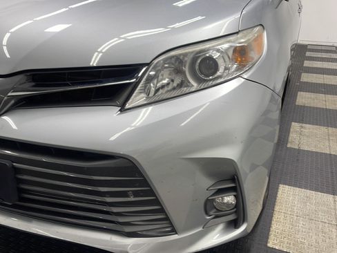Used 2020 Toyota Sienna XLE FWD image 26