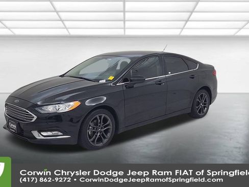 Used 2018 Ford Fusion SE w/ Equipment Group 201A image 8