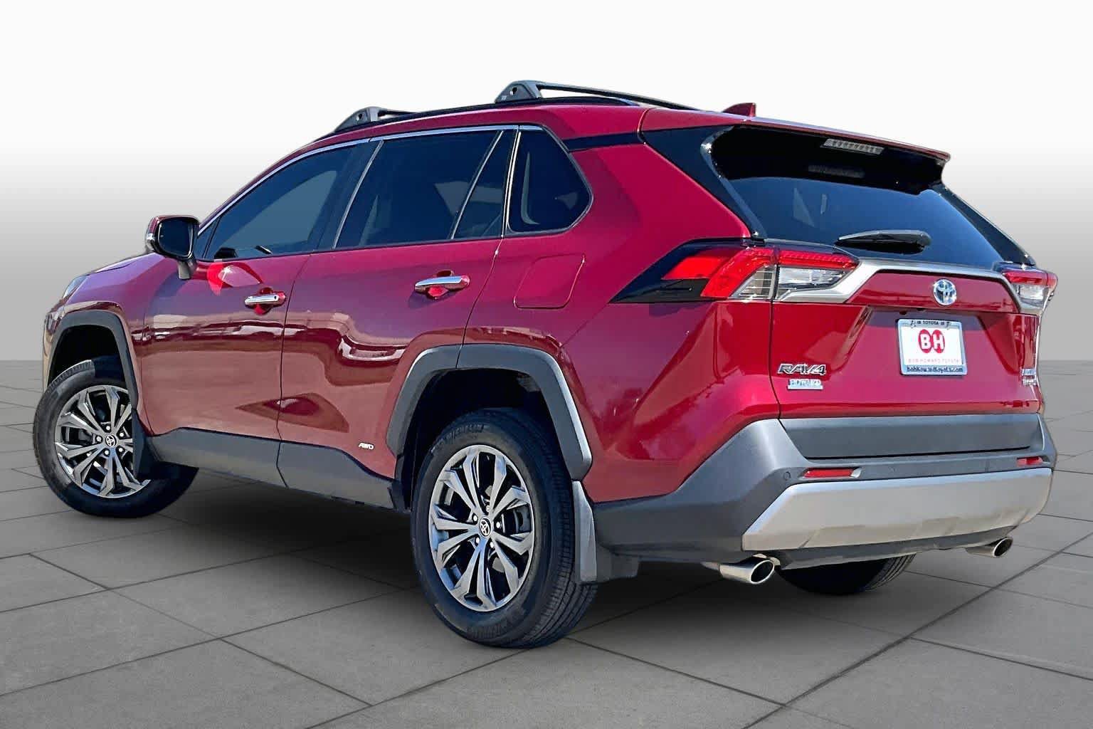 Used 2024 Toyota RAV4 Limited w/ Advanced Technology Package AWD/4WD image 12