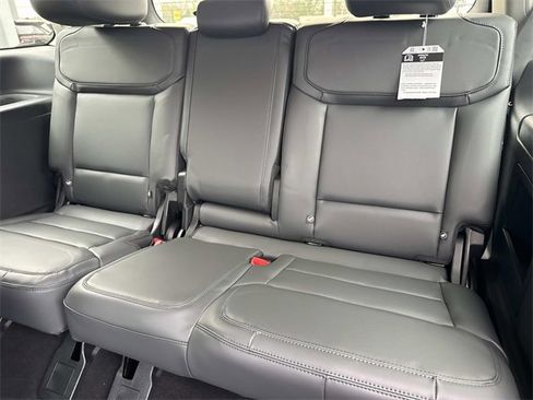 New 2026 Ford Expedition Active image 18