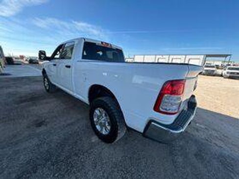 Used 2023 RAM 2500 Big Horn w/ Cold Weather Group AWD/4WD image 6