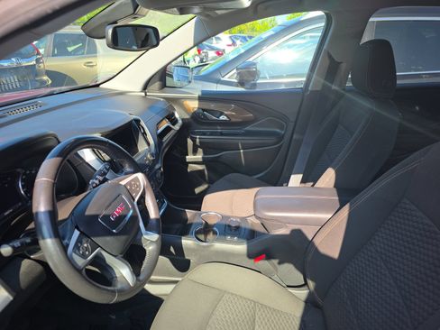Used 2019 GMC Terrain SLE w/ Driver Convenience Package FWD image 6