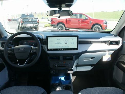 New 2025 Ford Maverick XLT w/ XLT Luxury Package image 33