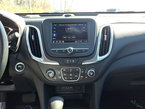 Used 2024 Chevrolet Equinox LT image 10