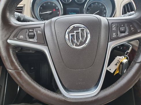Used 2015 Buick Verano FWD image 19