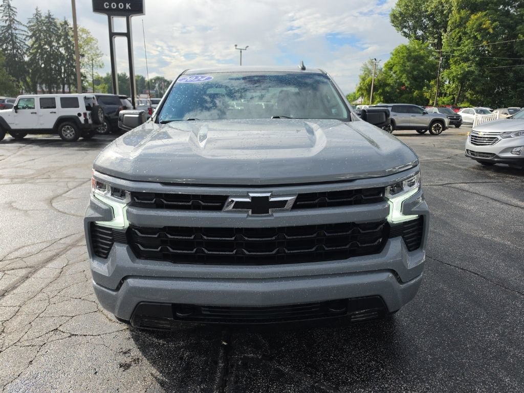 Certified 2024 Chevrolet Silverado 1500 RST w/ Z71 Off-Road Package AWD/4WD image 2