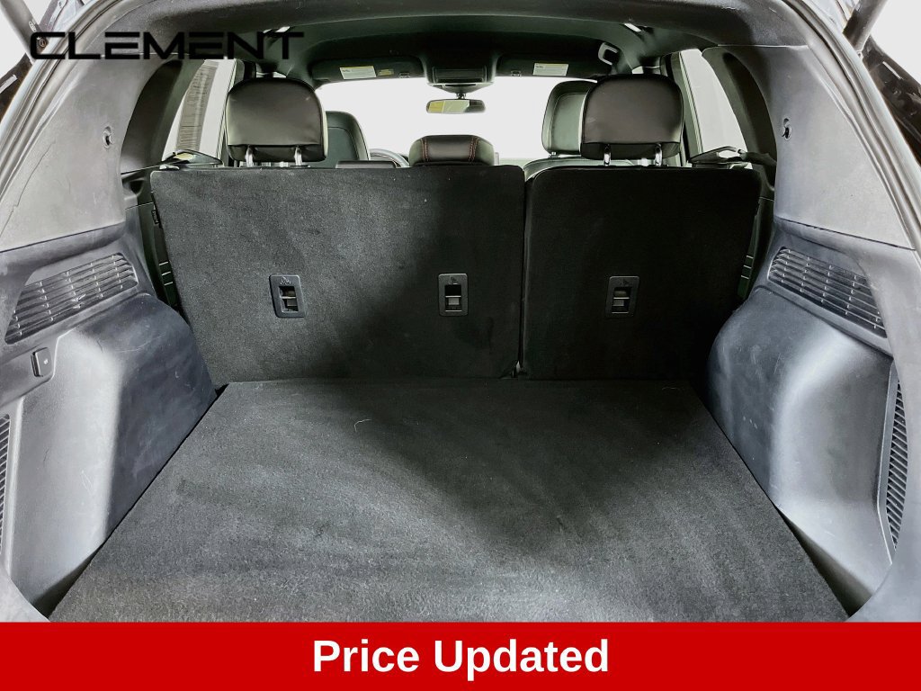 Used 2024 Ford Escape ST-Line w/ Tech Pack #1 FWD image 9