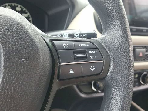 Certified 2023 Honda HR-V LX image 18