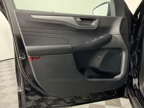 New 2025 Ford Escape Active image 12