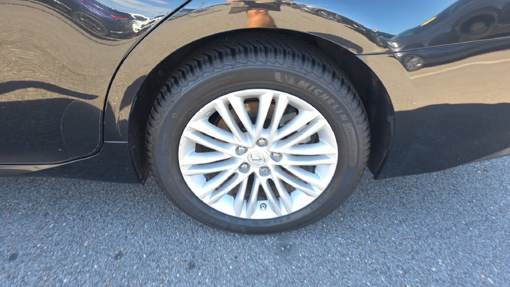 Used 2017 Lexus ES 350 w/ Accessory Package 2 FWD image 9